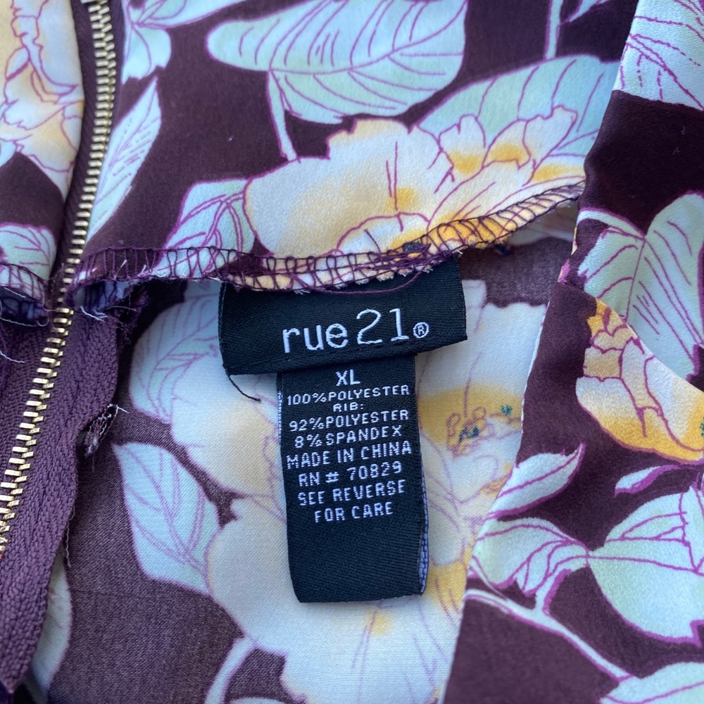 Blouse - Picture 3 of 4